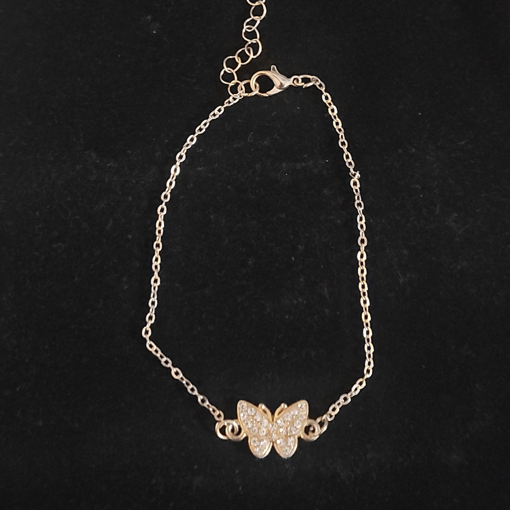 Elegant Gold Butterfly Bracelet